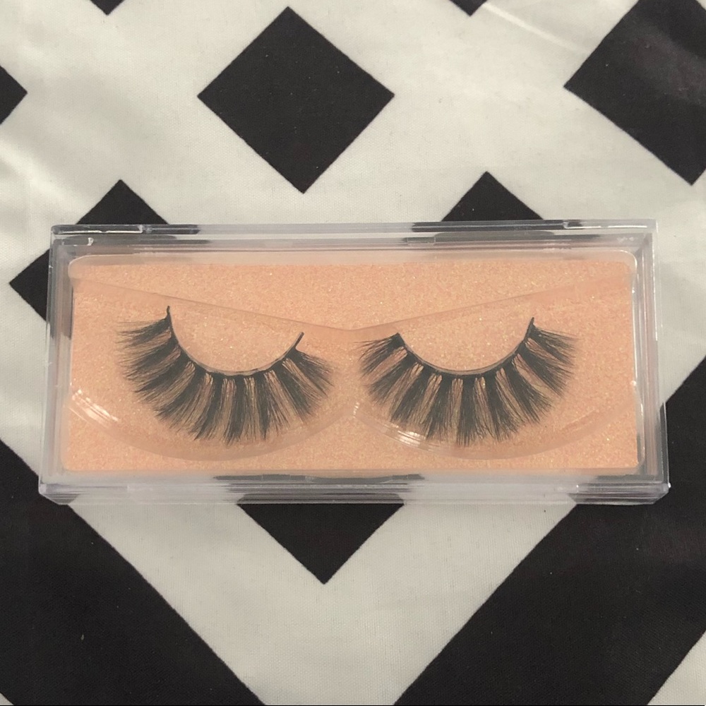 Mink Lashes, Alluring